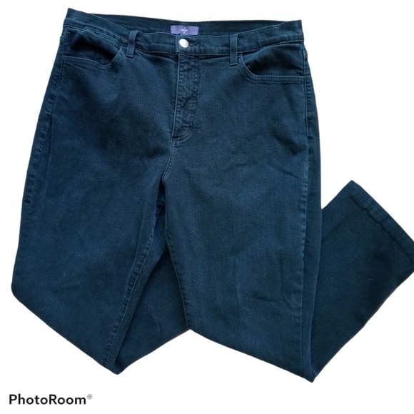 NYDJ Dark Wash Embellished Pockets Bootcut Jeans - Picture 2 of 12